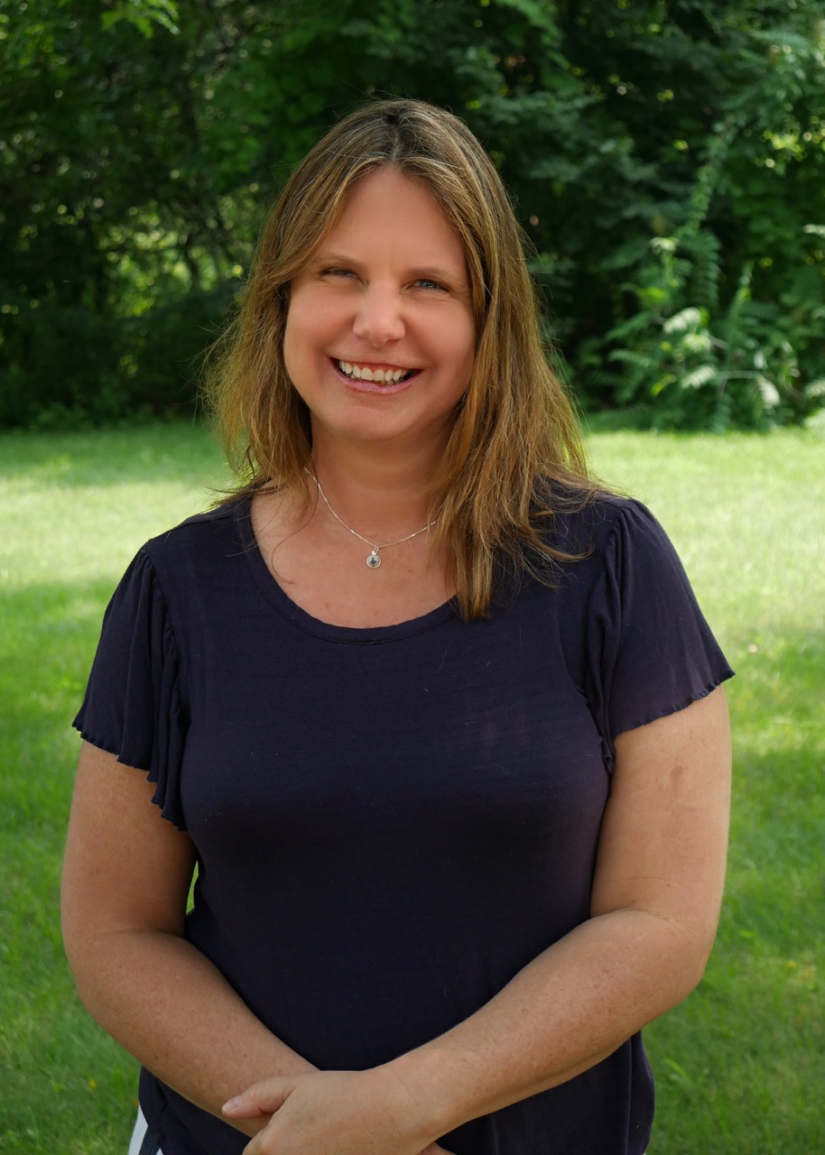 headshot of Kellie Schroeder