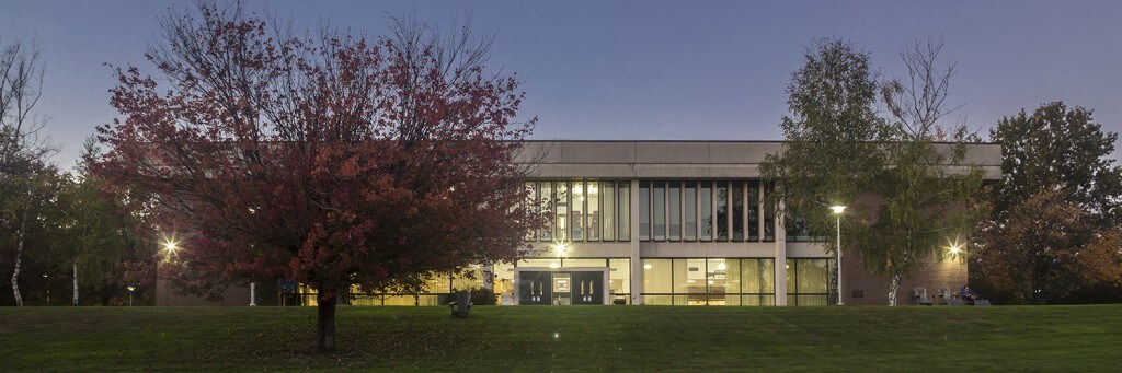 Photo of the NECC library.